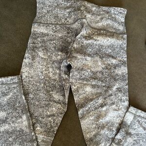Lululemon Wunder Under Leggings